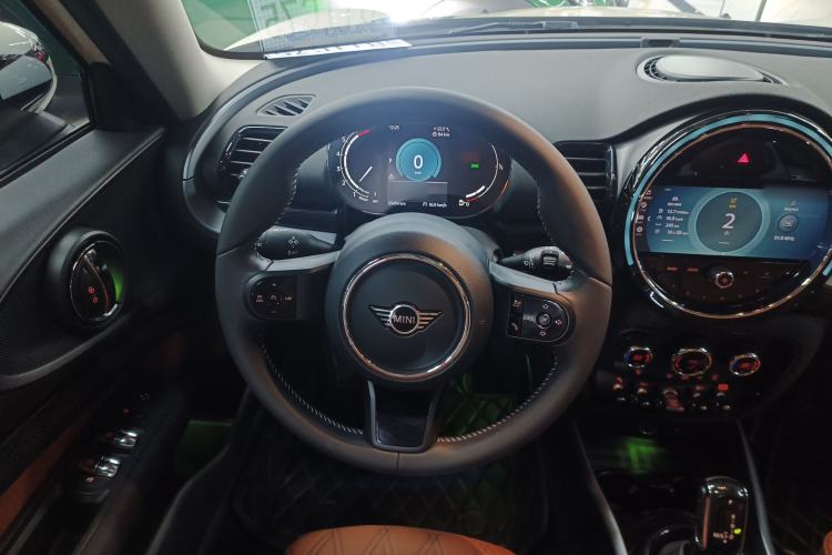 Used  Clubman 2023 1.5T COOPER Connoisseur