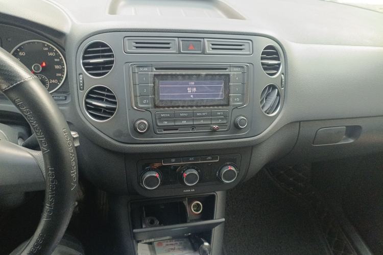 Used Volkswagen Tiguan 2016 280TSI Automatic Two-Wheel-Drive Silk Road Style Edition
