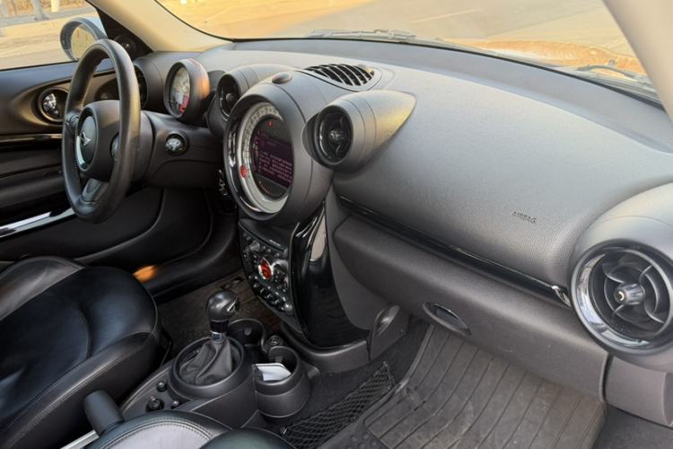 Used  Paceman 2013 1.6L COOPER
