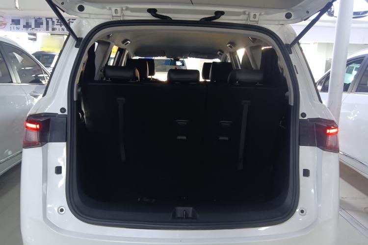 Used Wuling Jiachen 2022 1.5L Manual Comfort Edition
