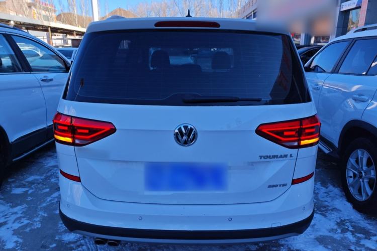 Used Volkswagen Touran 2018 Volkswagen Touran L 280TSI DSG Boundary Edition 7 Seats China V Emission Standard
