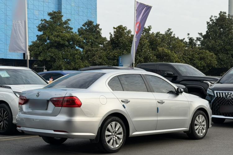 Used Volkswagen Lavida 2013 Restyled Classic 1.6L Automatic Comfort Edition
