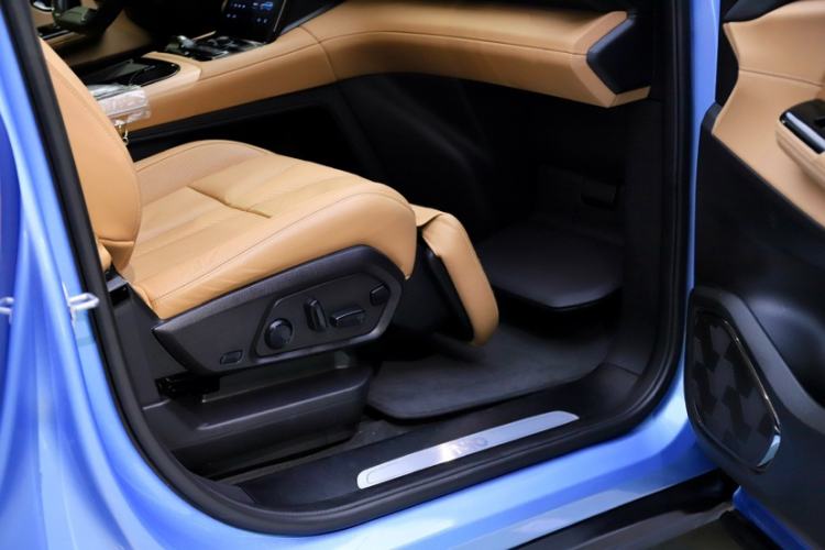 Used Nio ES8 2018 355 km Base Version 6-Seater Edition
