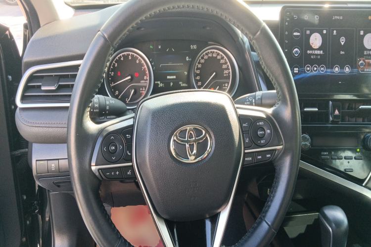 Used Toyota Camry 2021 2.0G Luxury Edition
