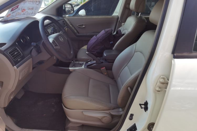 Used SsangYong Korando 2011 2.0T Diesel Two-Wheel Drive Automatic Luxury Navigation Edition
