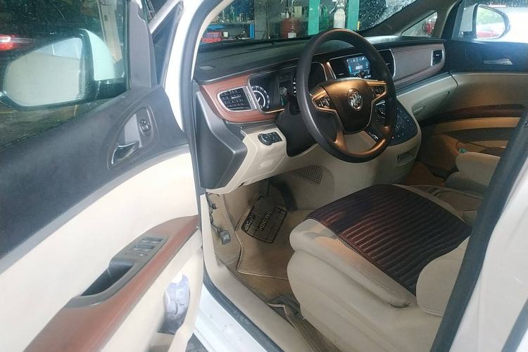 Used Buick GL8 2018 28T Comfort Model China VI Standard
