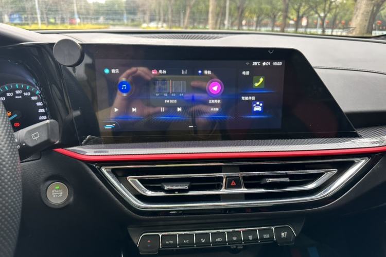 Used Oshan X5 2021 Revised Version 1.5T DCT Luxury Edition
