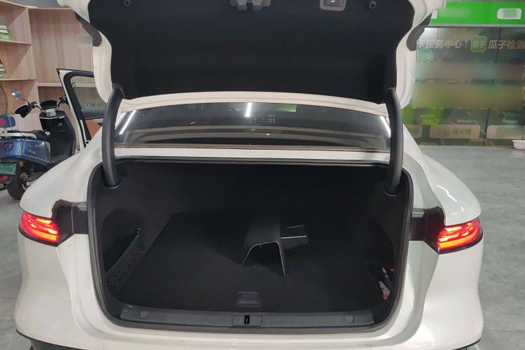 Used VOYAH PASSION 2024 PHEV Four-Wheel Drive Ultra-Long Range Flagship Model
