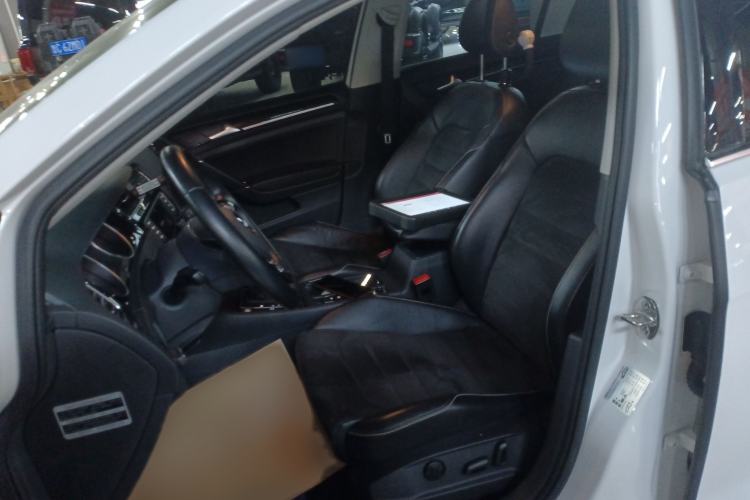 Used Volkswagen Golf 2016 280TSI Automatic Flagship Model
