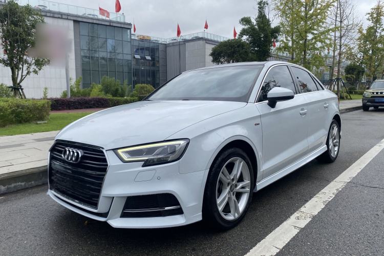 Used Audi A3 2019 Limousine 35 TFSI Fashion Edition China V standard