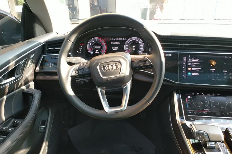 Used Audi Q8 2023 55 TFSI Luxury Dynamic Edition
