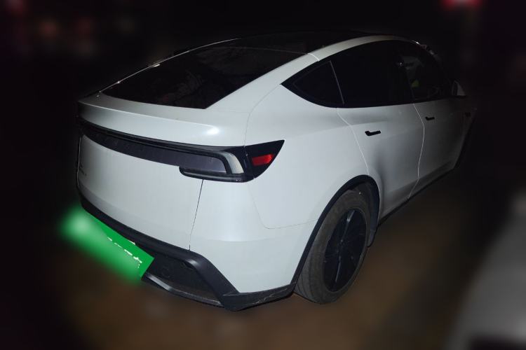 Used Tesla Model Y 2025 Rear-Wheel-Drive Version
