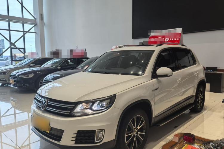 Used Volkswagen Tiguan 2015 1.8TSI Automatic All-Wheel-Drive Luxury Model
