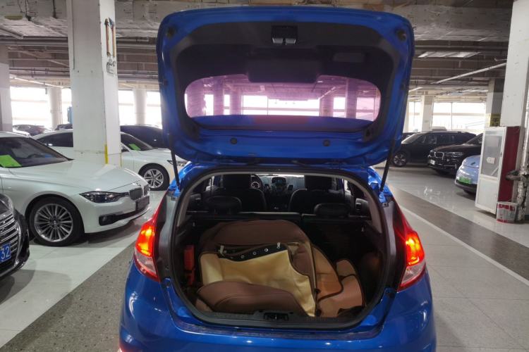 Used Ford Fiesta 2013 Hatchback 1.5L Manual Fashion Edition