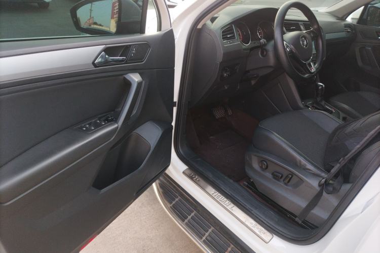 Used Volkswagen Tiguan L 2017 330TSI Automatic Two-Wheel Drive Luxury Edition
