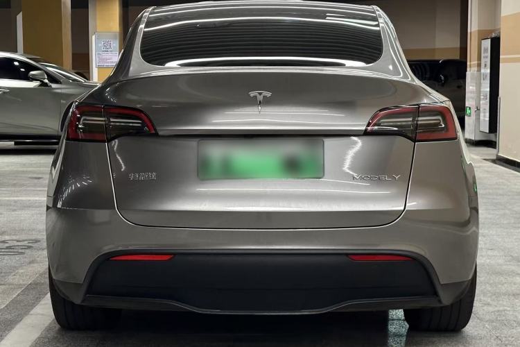 Used Tesla Model Y 2024 Rear-Wheel-Drive Version
