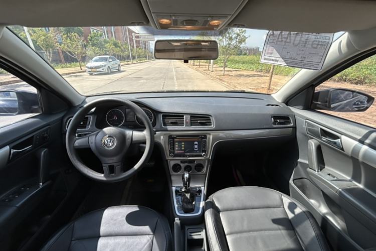 Used Volkswagen Lavida 2013 1.4TSI DSG Comfort Edition
