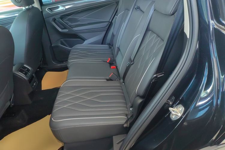 Used Volkswagen Tiguan L 2022 330TSI Automatic Two-Wheel Drive R-Line Enhanced Edition
