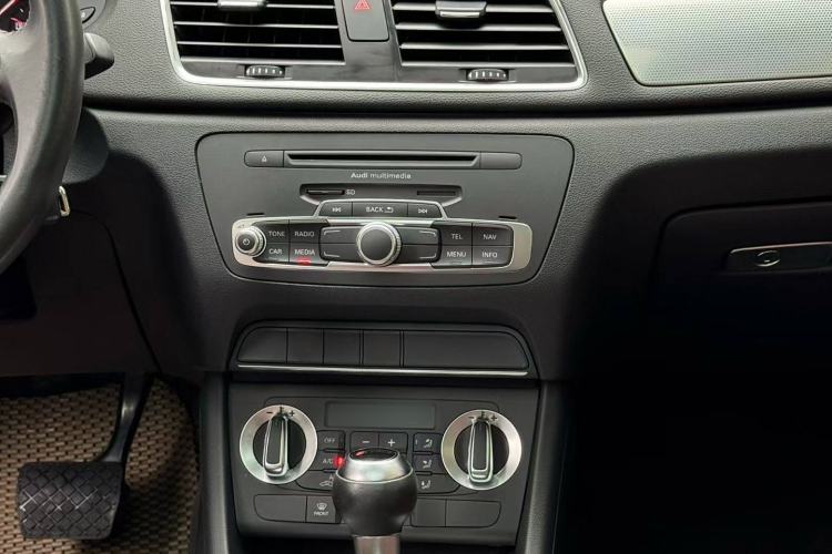 Used Audi Q3 2015 30 TFSI Comfort Model
