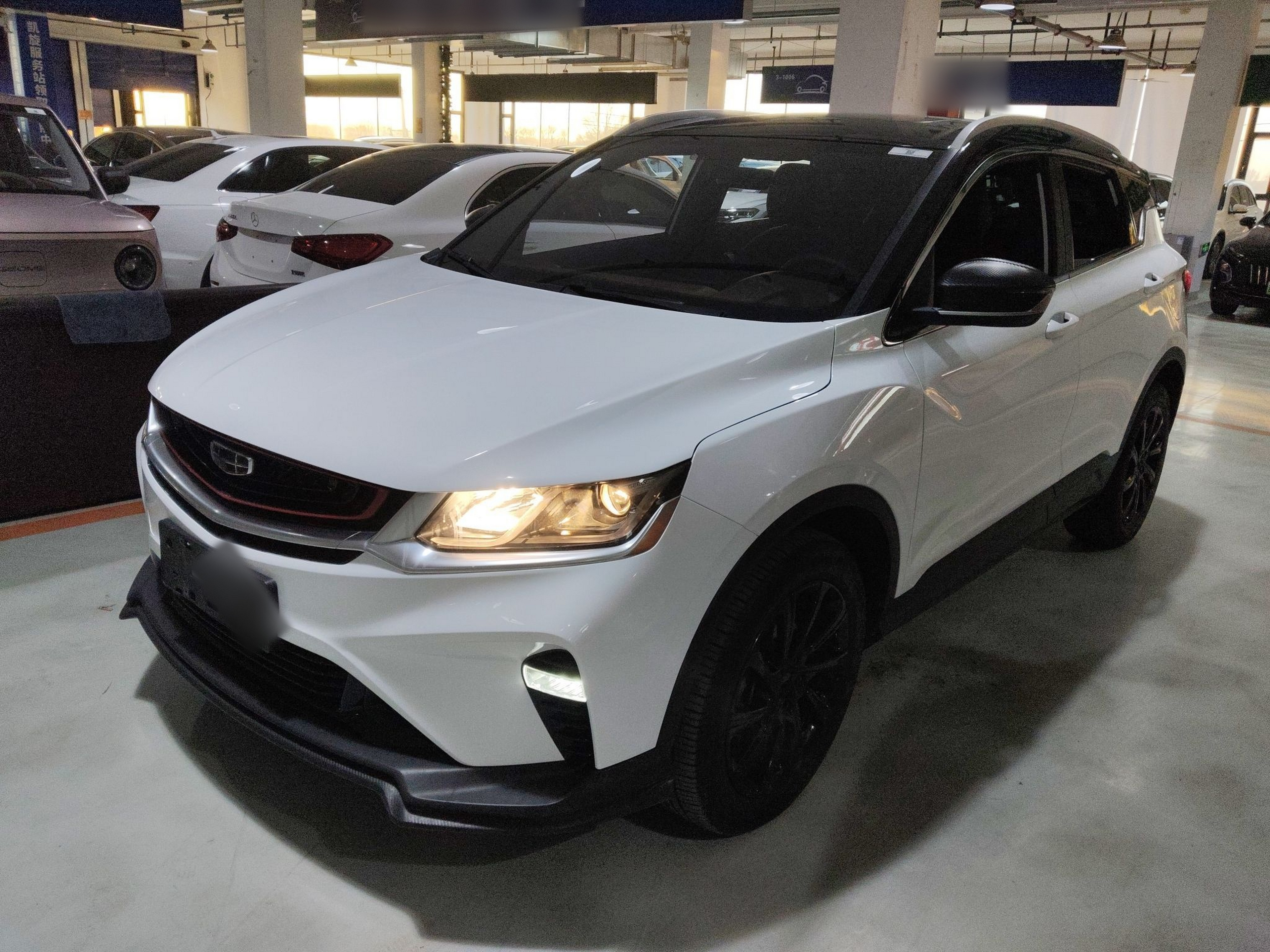 Под передней частью автомобиля