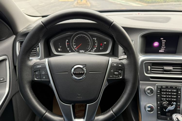 Used Volvo S60 2019 S60L Facelift T5 Intelligent Advanced Edition