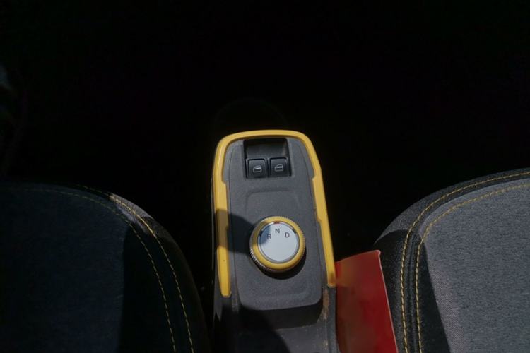 Used Chery QQ Ice Cream 2022 170km Sundae Phosphate Lithium-Ion
