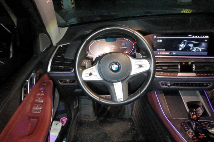 Used BMW X5 2022 Restyled xDrive 30Li Luxury Version M Sport Package
