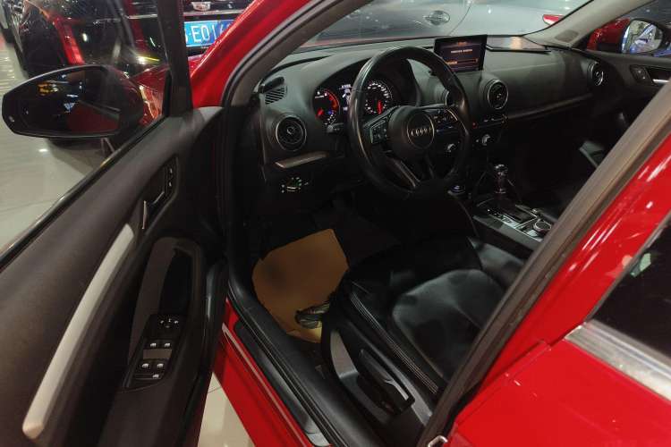 Used Audi A3 2018 30th Anniversary Edition Limousine 35 TFSI Ambition Model
