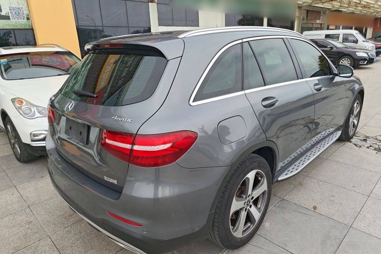 Used Mercedes-Benz GLC 2017 GLC 260 4MATIC Luxury Model
