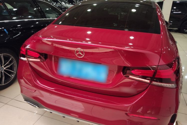 Used Mercedes-Benz A-Class 2020 Restyled A 200 L Sport Sedan Fashion Version
