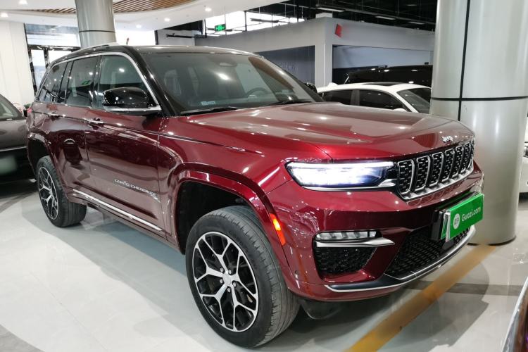 Used  Grand Cherokee New Energy 2023 4xe Summit Edition
