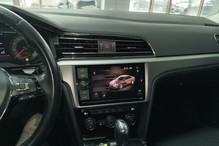 Used Volkswagen Lamando 2019 280TSI DSG Comfort Edition China VI standard
