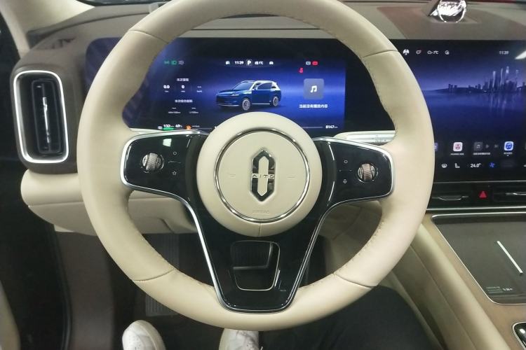 Used Hima AITO M9 2025 Extended-Range Ultra Version 52 kWh 6-Seater