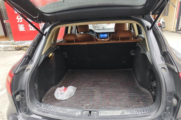 Used Zotye SR9 2017 2.0T Manual "Ultimate Road" Edition
