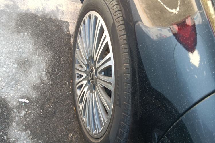 Used Mercedes-Benz E-Class 2019 Restyled E 300 L Sporty and Stylish Edition
