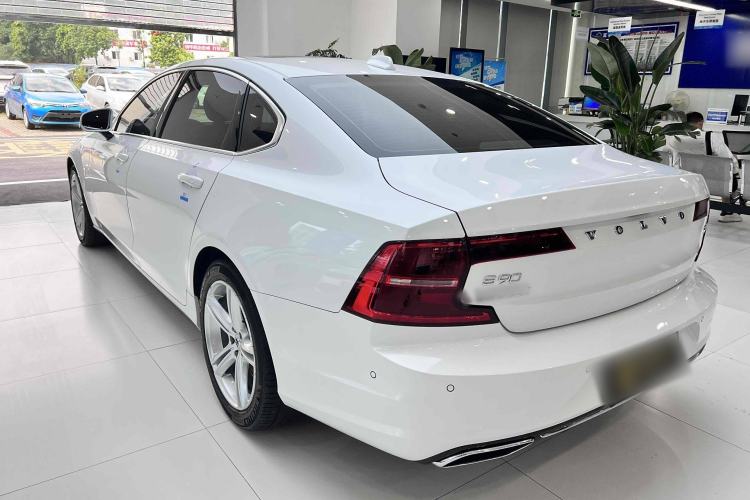 Used Volvo S90 2018 T4 Zhiyuan Edition

