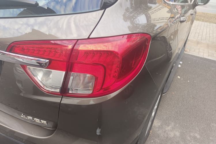 Used Buick Envision 2016 20T Two-Wheel-Drive Elite Model
