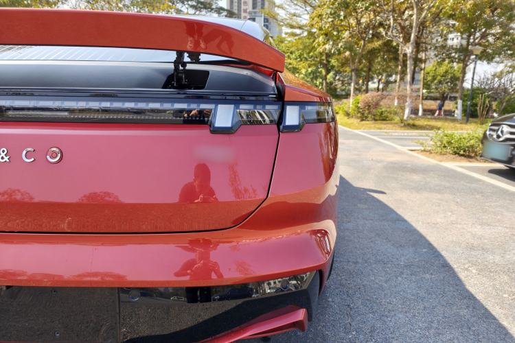 Used Lynk & Co Z10 2025 95 kWh 806 km Range Rear-Wheel Drive Advanced Driver-Assistance System Max
