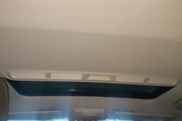 Used Mercedes-Benz E-Class 2016 E 300 L Sporty and Stylish Model
