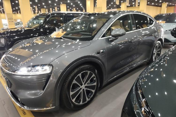 Used Hima Luxeed R7 2024 All-Electric 802 km Max
