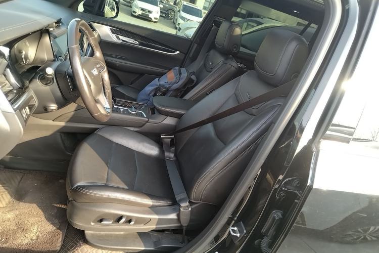 Used Cadillac XT6 2022 2.0T Six-Seater Four-Wheel Drive Luxury Version
