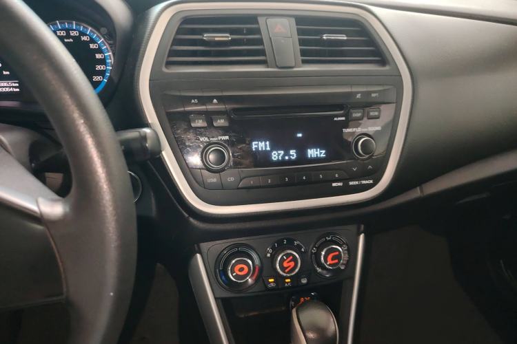 Used Suzuki S-Cross 2014 1.6L CVT Two-Wheel Drive Entry Model
