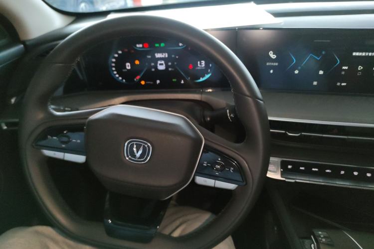 Used Changan Eado 2022 PLUS Blue Whale NE 1.4T GDI DCT Prestige Edition