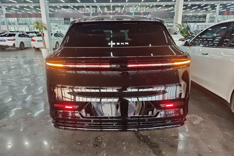 Used Zeekr 7X 2025 100 kWh Long-Range Rear-Wheel Drive with Intelligent Driving Features