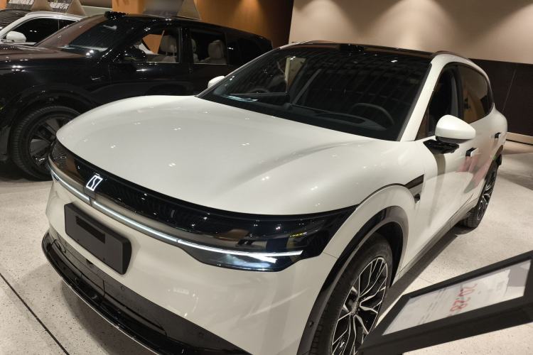 Used Zeekr 7X 2025 100 kWh Long-Range Rear-Wheel Drive with Intelligent Driving Features