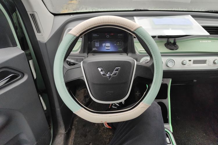 Used Wuling Hongguang MINIEV 2021 Macaron Premium Model – Lithium-NMC