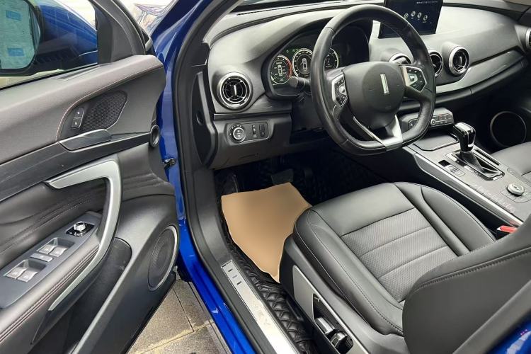 Used Wey VV7 2017 2.0T Ultra-Luxury Version
