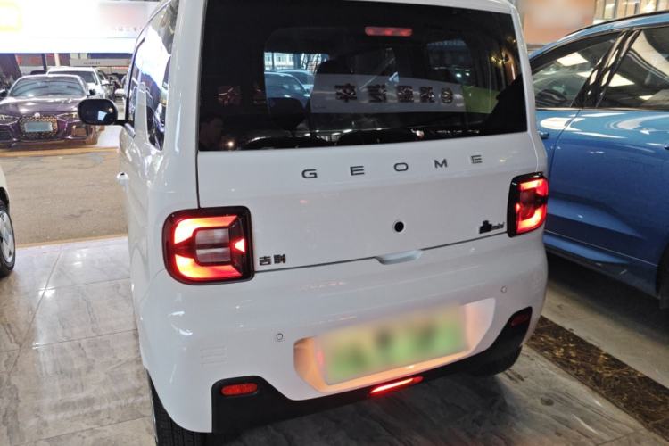 Used Geely Galaxy Panda 2024 Panda Mini 200km Endurance Bear
