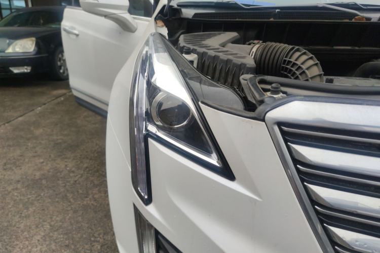 Used Cadillac XT5 2018 25T Luxury Model