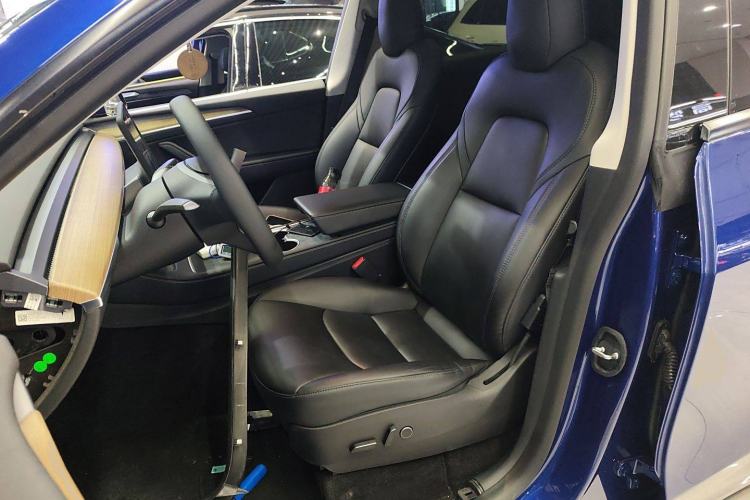 Used Tesla Model Y 2021 Standard Range Rear-Wheel Drive Version